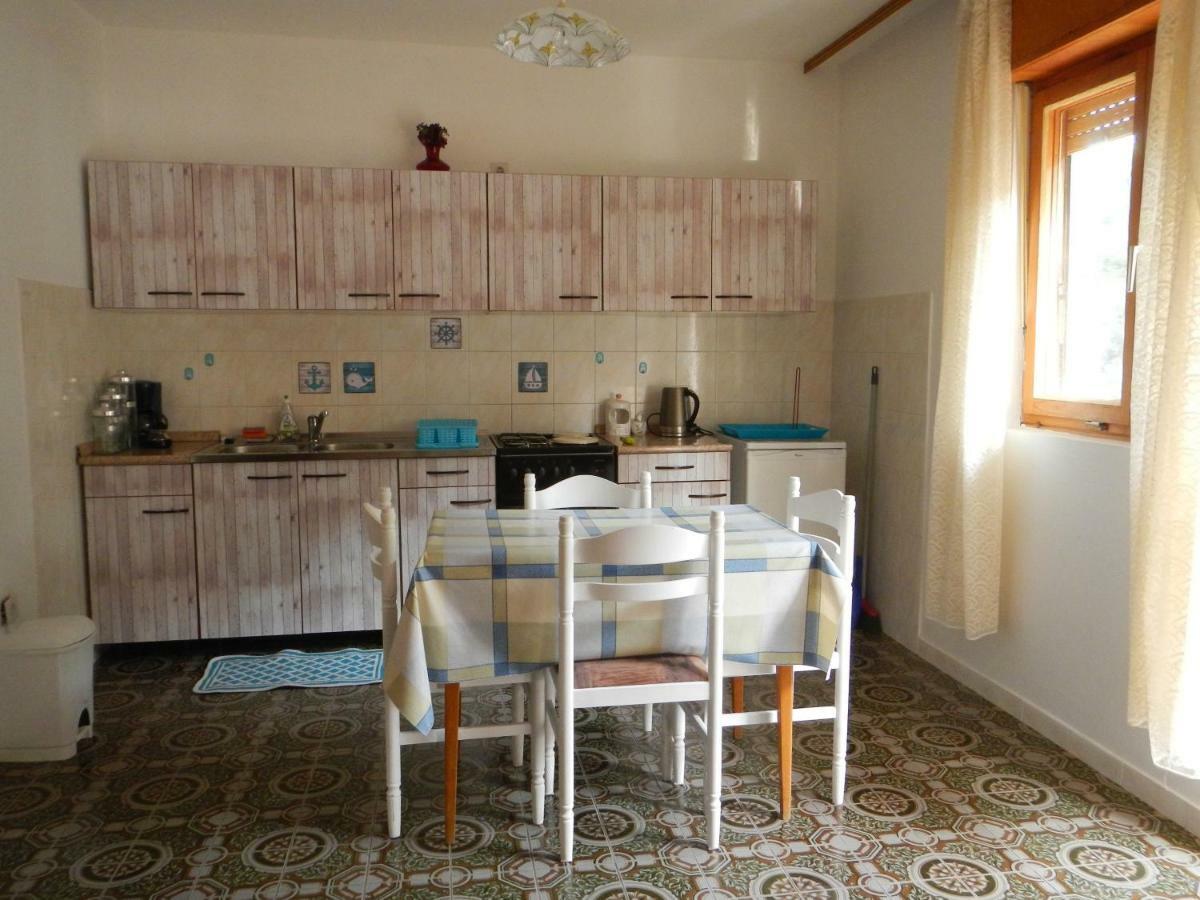 Dinka'S Apartment Stari Grad  Extérieur photo
