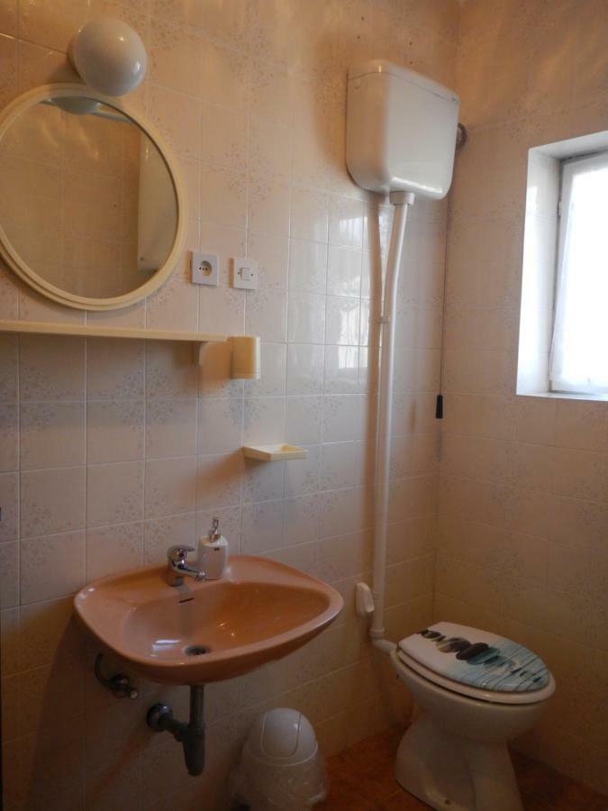 Dinka'S Apartment Stari Grad  Extérieur photo